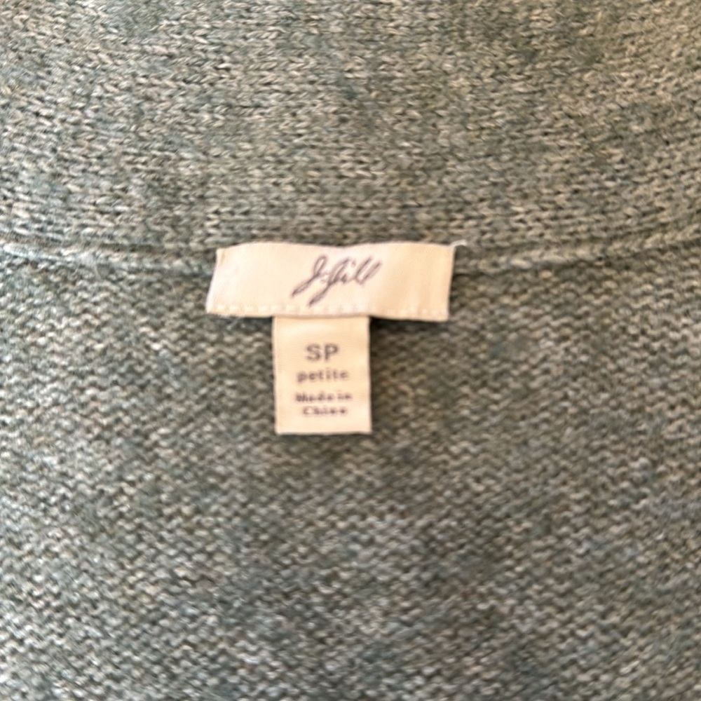 5/$20 J Jill size SP cardigan in a sage green. Shawl collar, pearlescent button. - Picture 4 of 7
